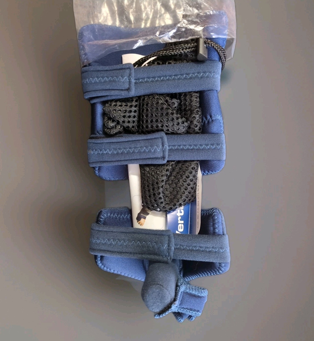 NEW Vertaloc Universal Performance Wrist Brace VL307PWB