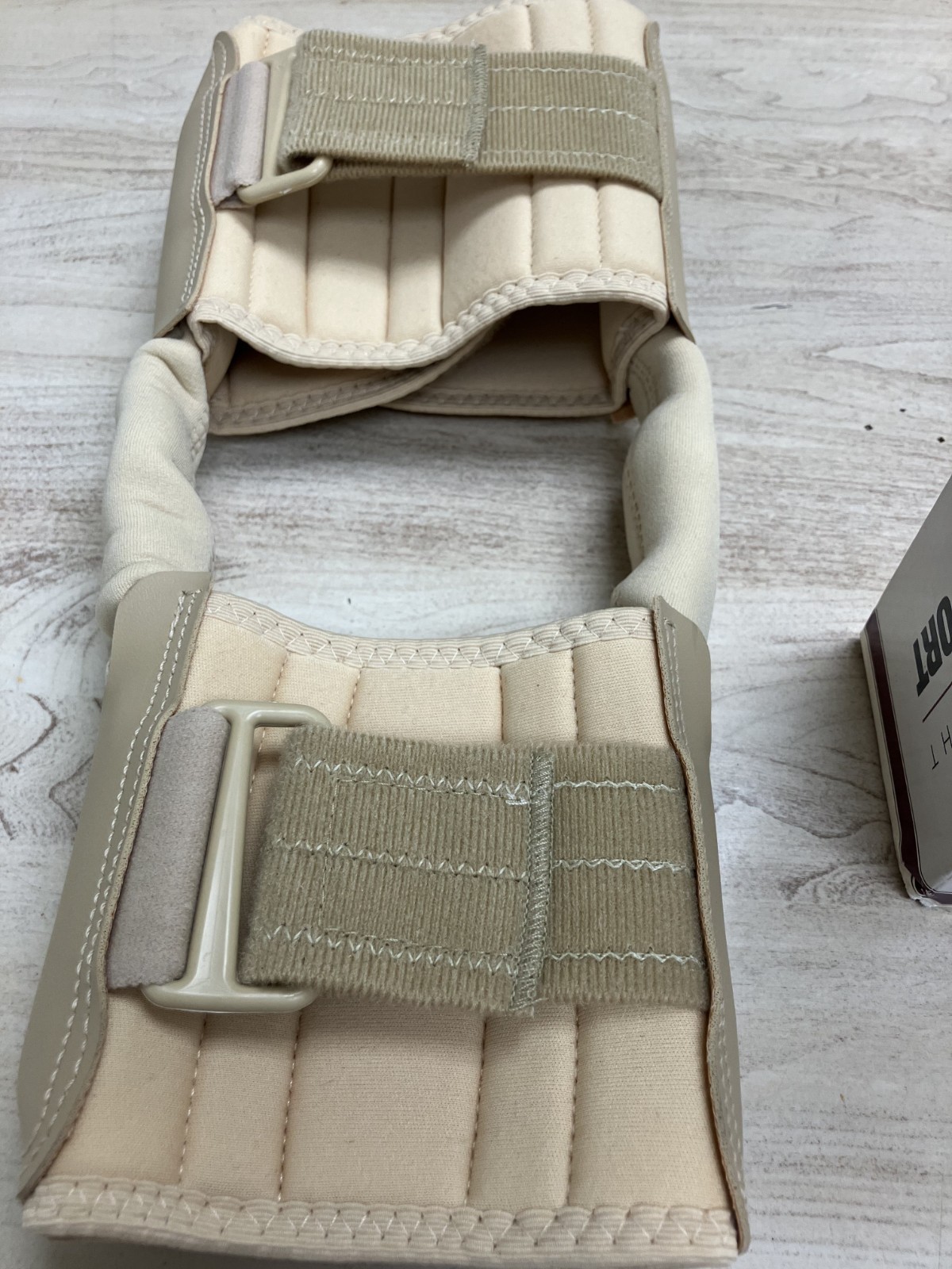 Flex-Light Hinged Knee Brace Size Small (Beige)