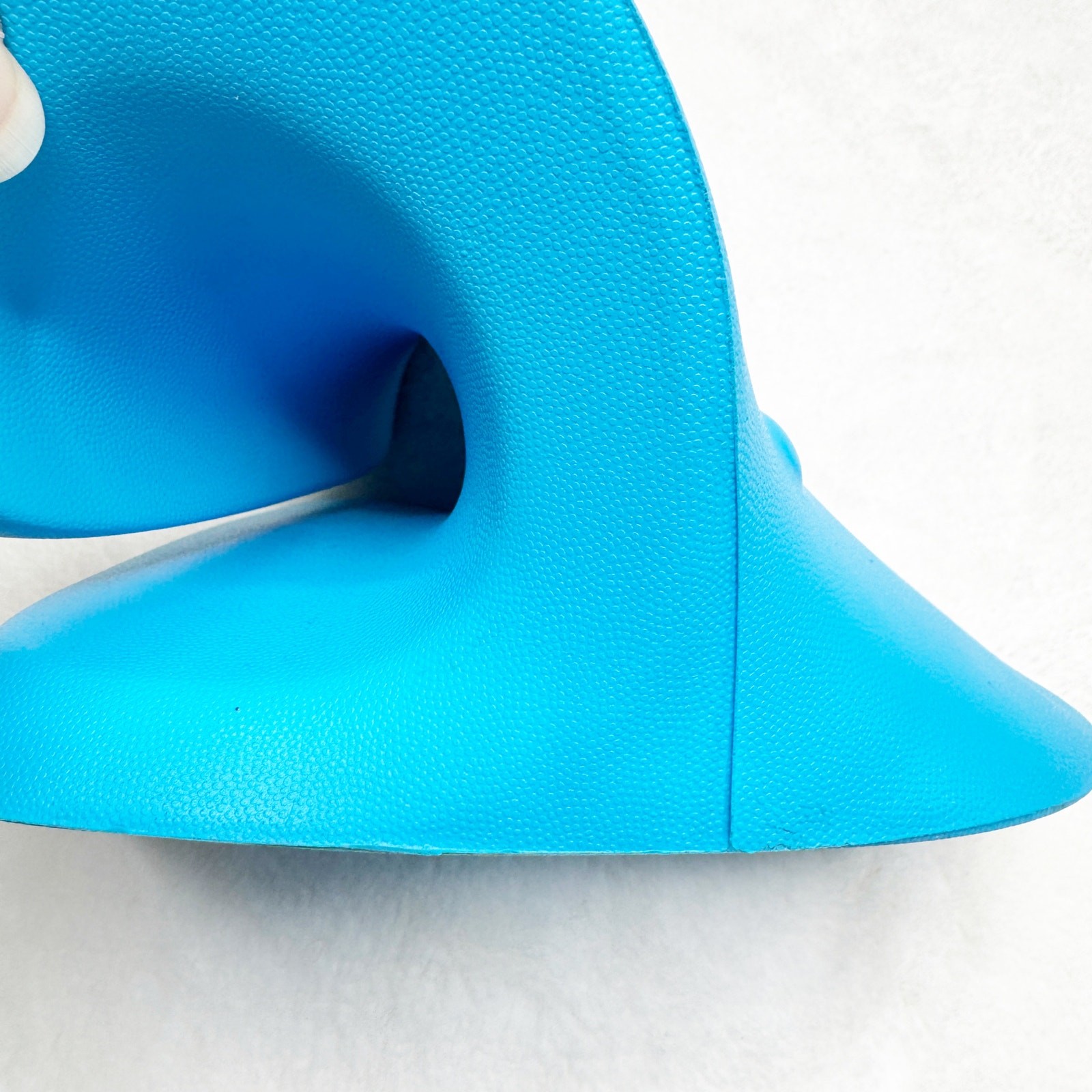 Neck Relaxer Cervical Traction Device Chiropractic Pillow Neck Posture Stretcher