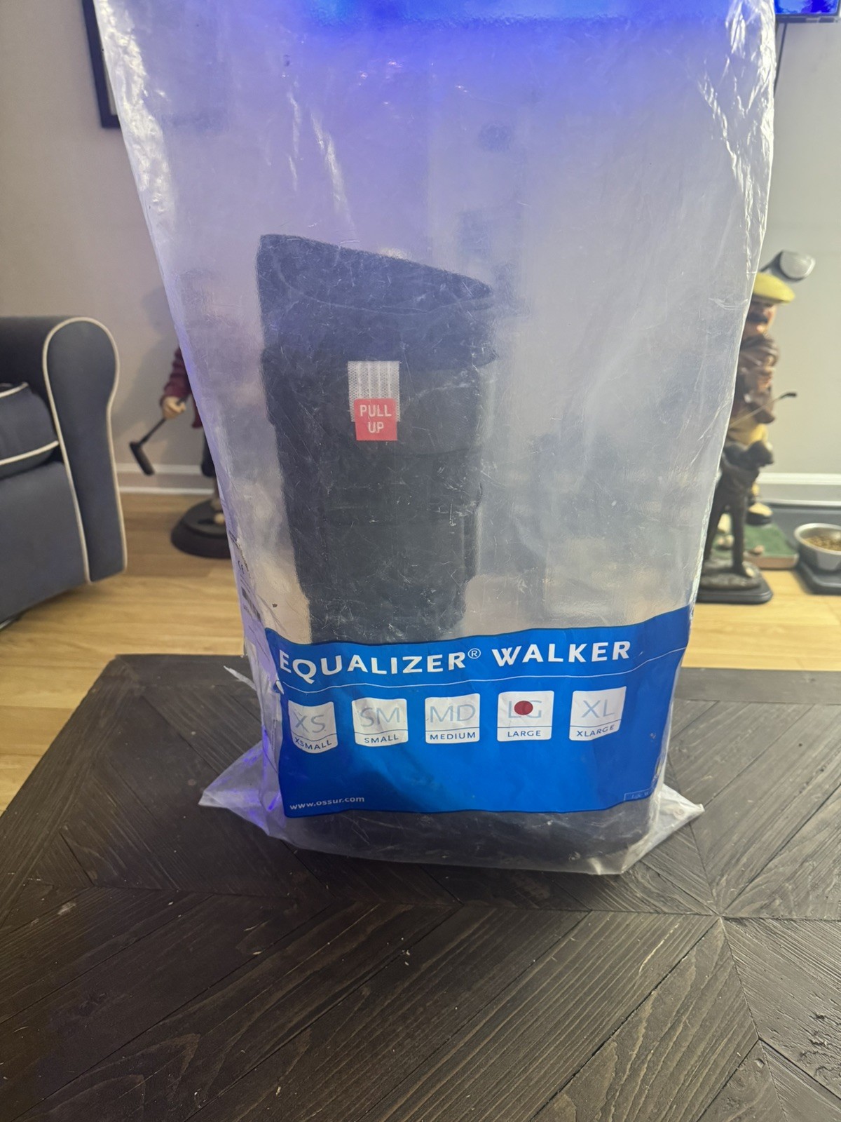 OSSUR W0600BLK Equalizer Walker Large Walking Boot Black 23 Large 19 Medium.