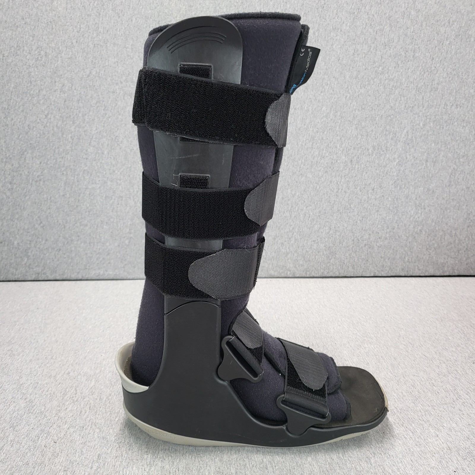 Ovation Medical Standard Tall Walker Boot Size Medium Basic Brace