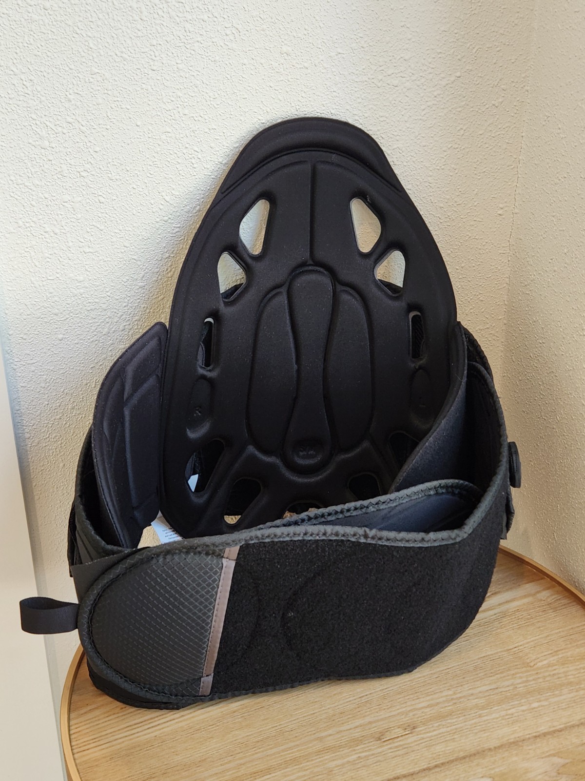 EXOS Form II 637 Back Brace Stabilization Size S/M