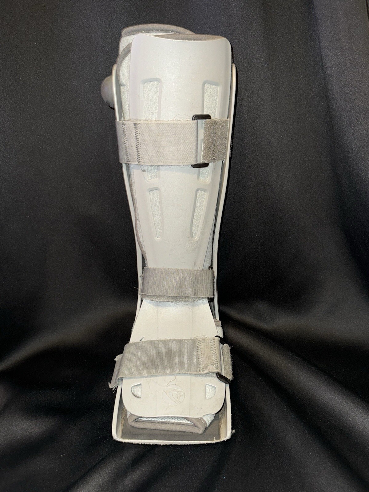 BREG Walker Genesis 3 Strap Tall Boot Size Large Gray