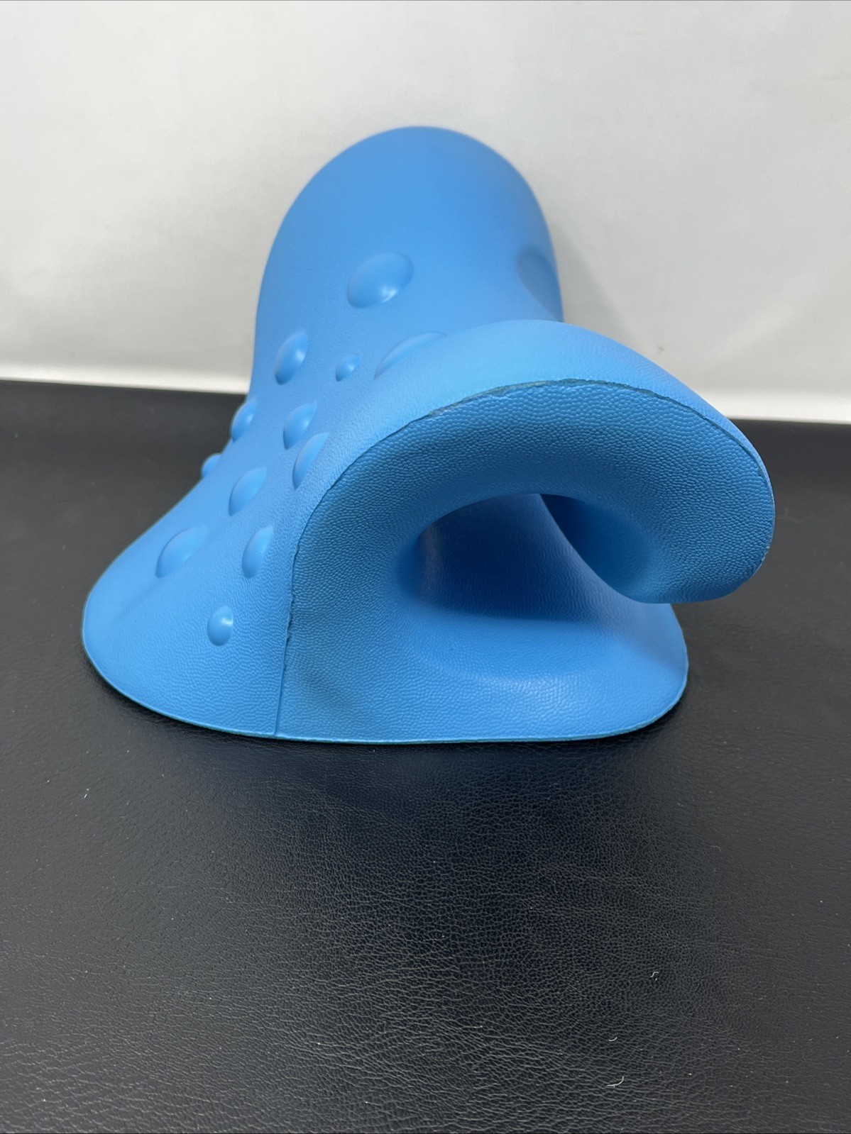 Neck Cloud Cervical Neck Stretcher Pillow Traction