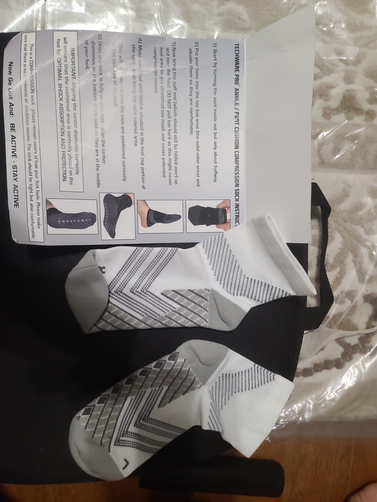 TechWare Pro Compression Ankle/Foot Socks Gray White Size M Be ActiveStay Active