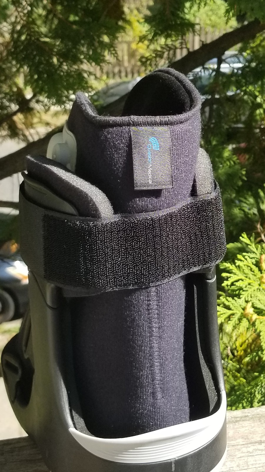 ORTHOPEDIC FOOT ANKLE BRACE SHORT PNEUMATIC WALKER 10105 SIZE MED.