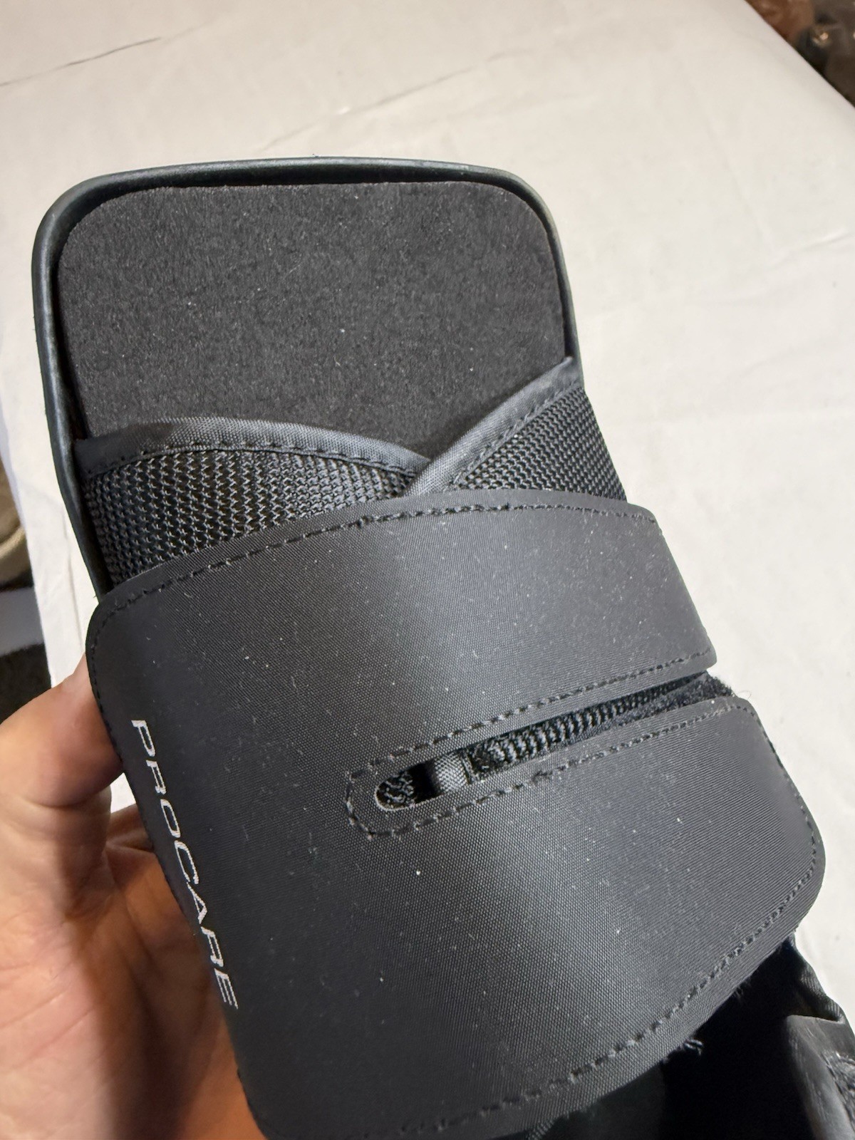 ProCare Squared Toe Post-Op Shoe Size: MEDIUM ( Wear on the left or right )