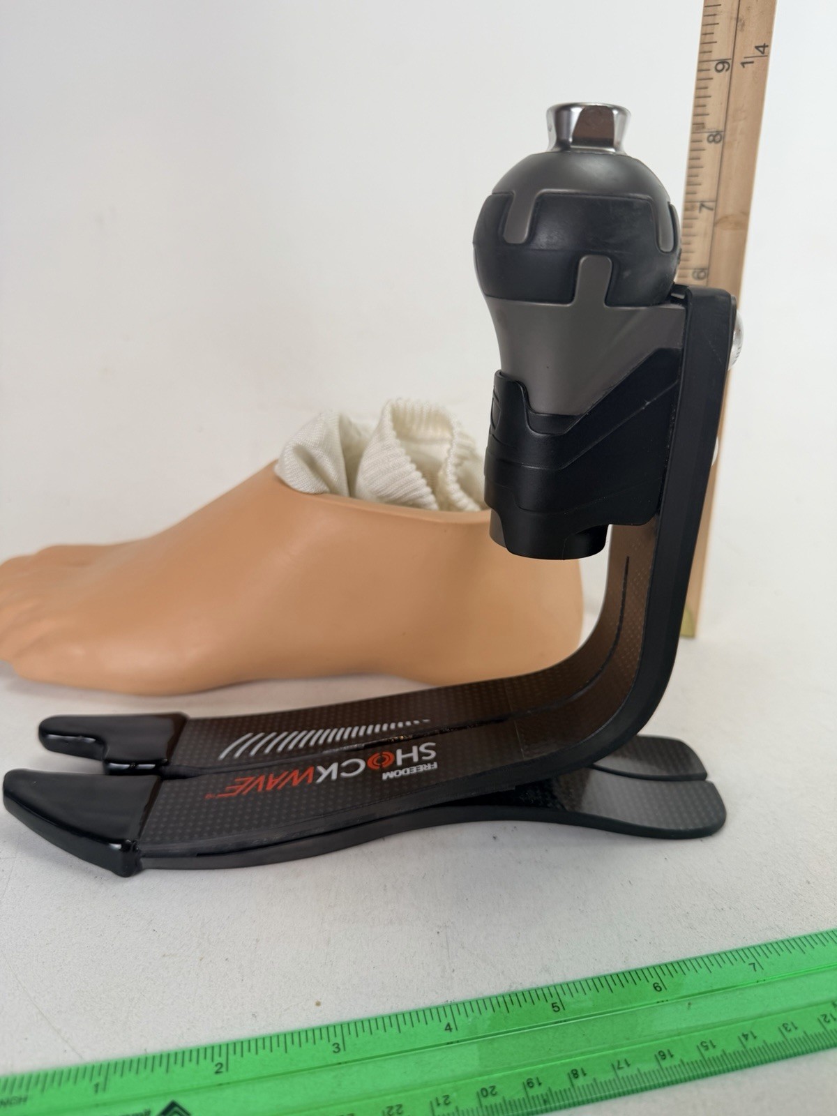 Freedom Innovations Shockwave by Proteor Prosthetic Foot Cat 5 27cm Left Carbon