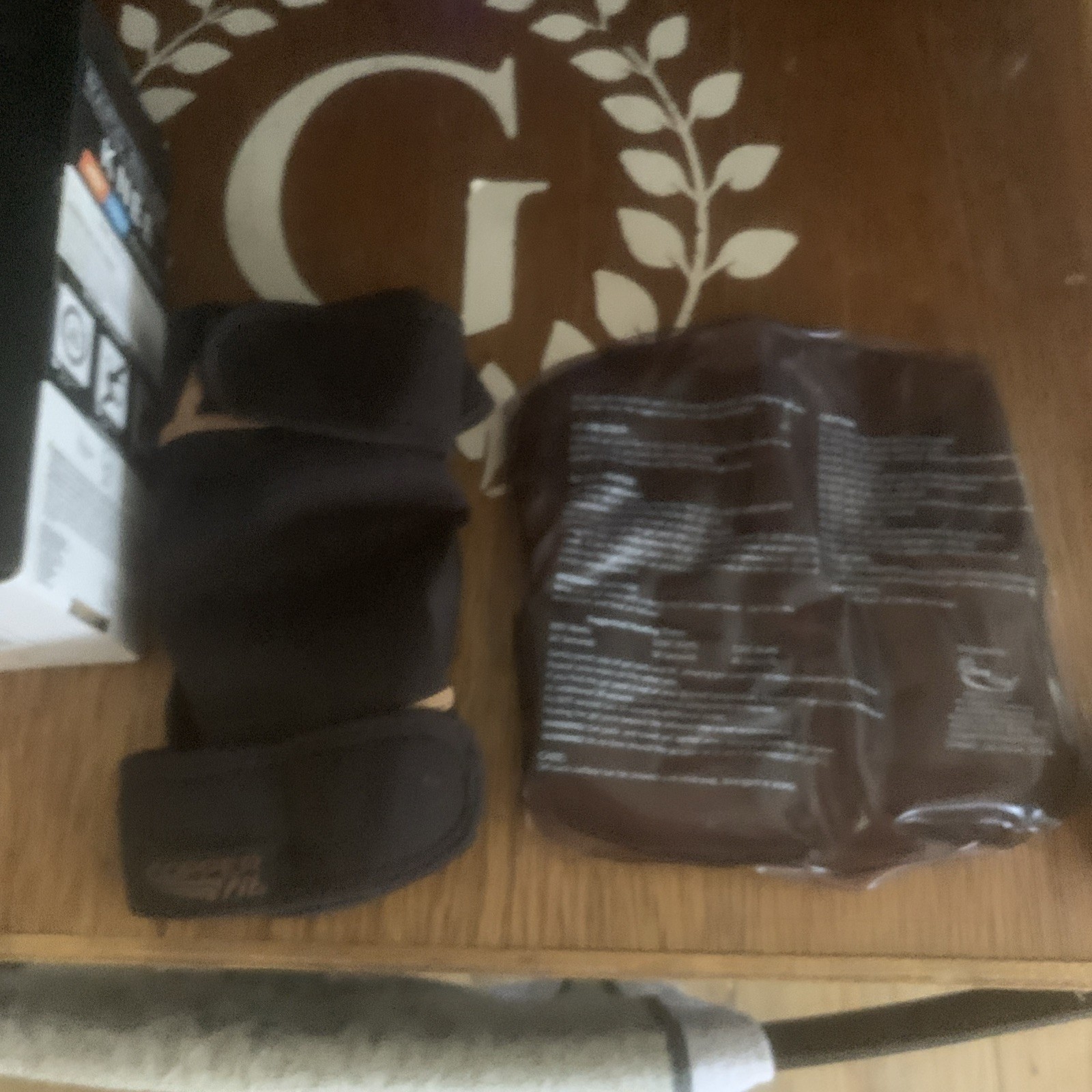 Copper Fit Rapid Relief, KNEE Wrap with Hot/Cold Gel Pack – OPEN BOX