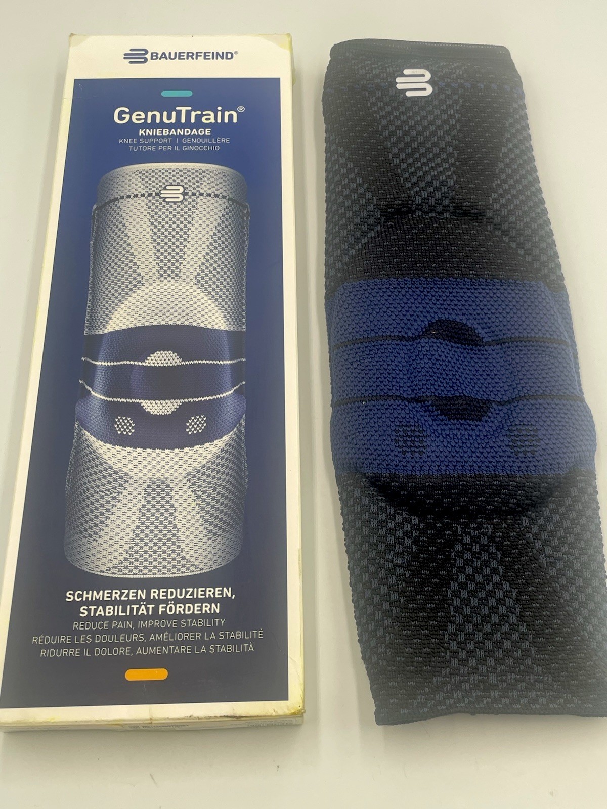 Bauerfeind GenuTrain Knee Support Brace Size 4C BLACK w/Navy *NEW* Dirty Box