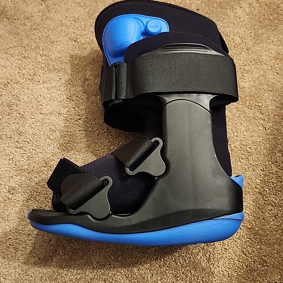 Ovation Medical Gen 2 Short Air Pump Pneumatic Walker Boot Size XS Excellent