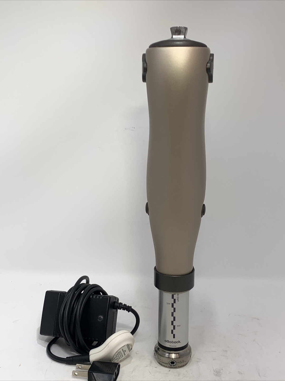 ottobock otto bock 2016 kenevo microprocessor prosthetic knee. perfect condition