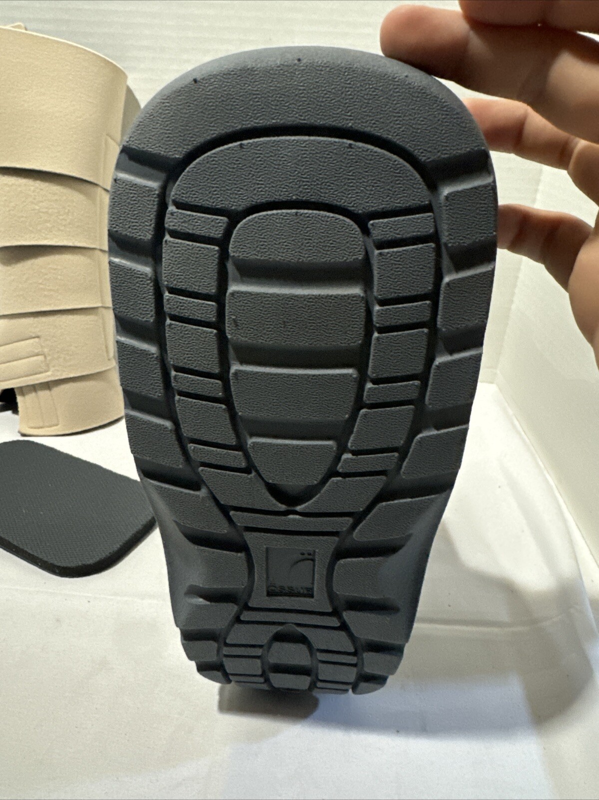 OSSUR B-242900002 REBOUND AIR WALKER LOW TOP – SM