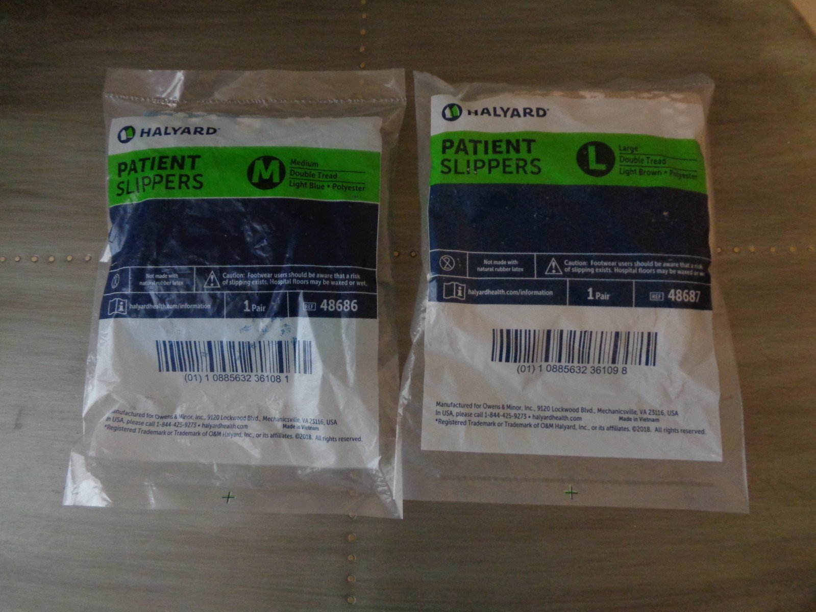 HALYARD Patient Slippers Medium 48686 and Large 48687