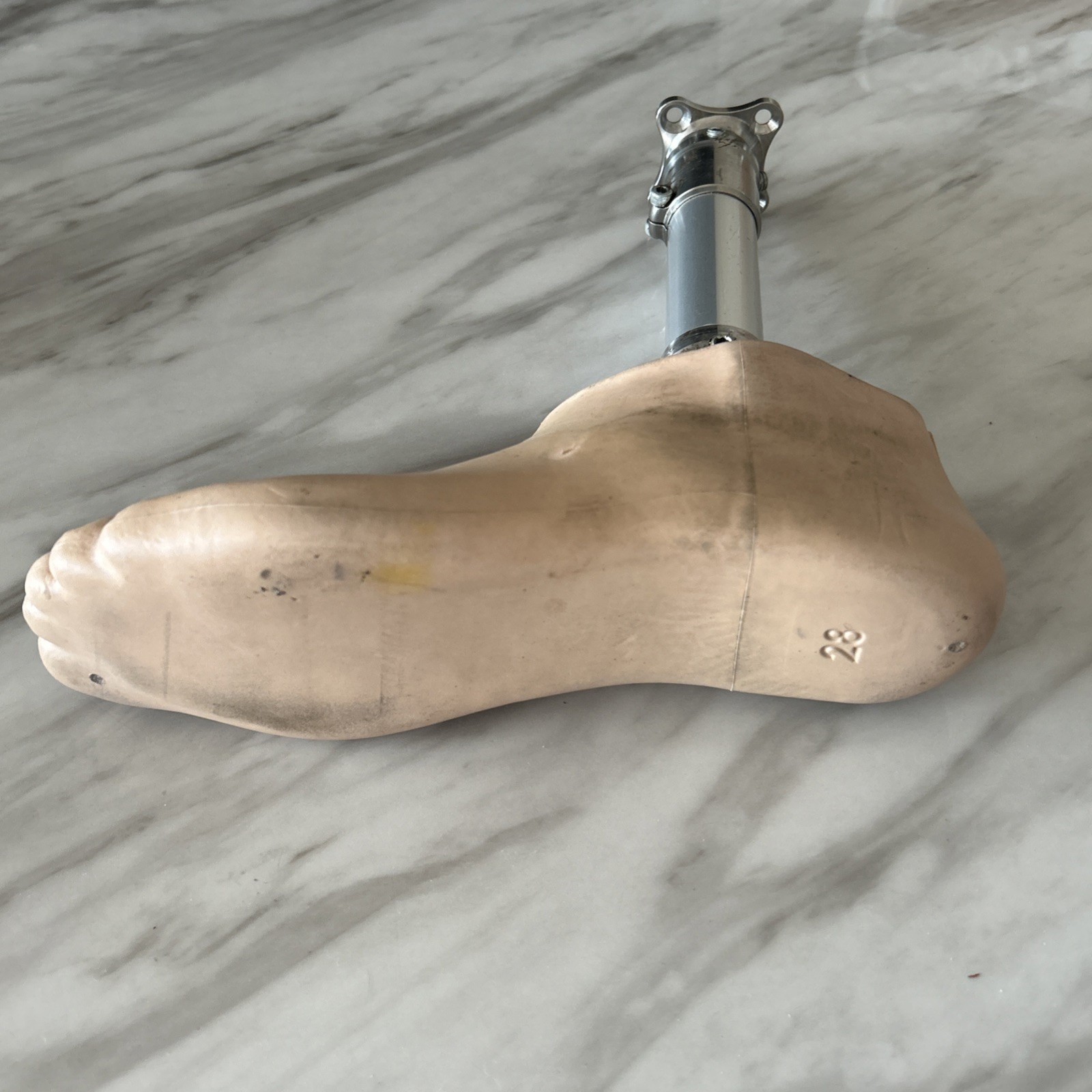 Ottobock Bulldog Adjustable Prosthetic Left Foot W/ Shell Size 28