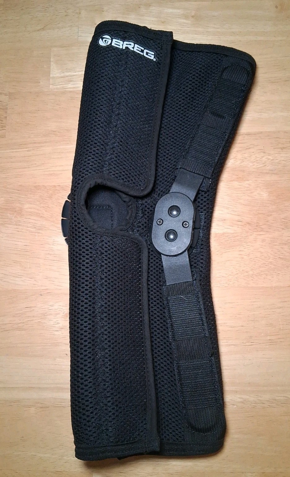 Breg ShortRunner SR Airmesh OB Hinged Knee Brace Black Small