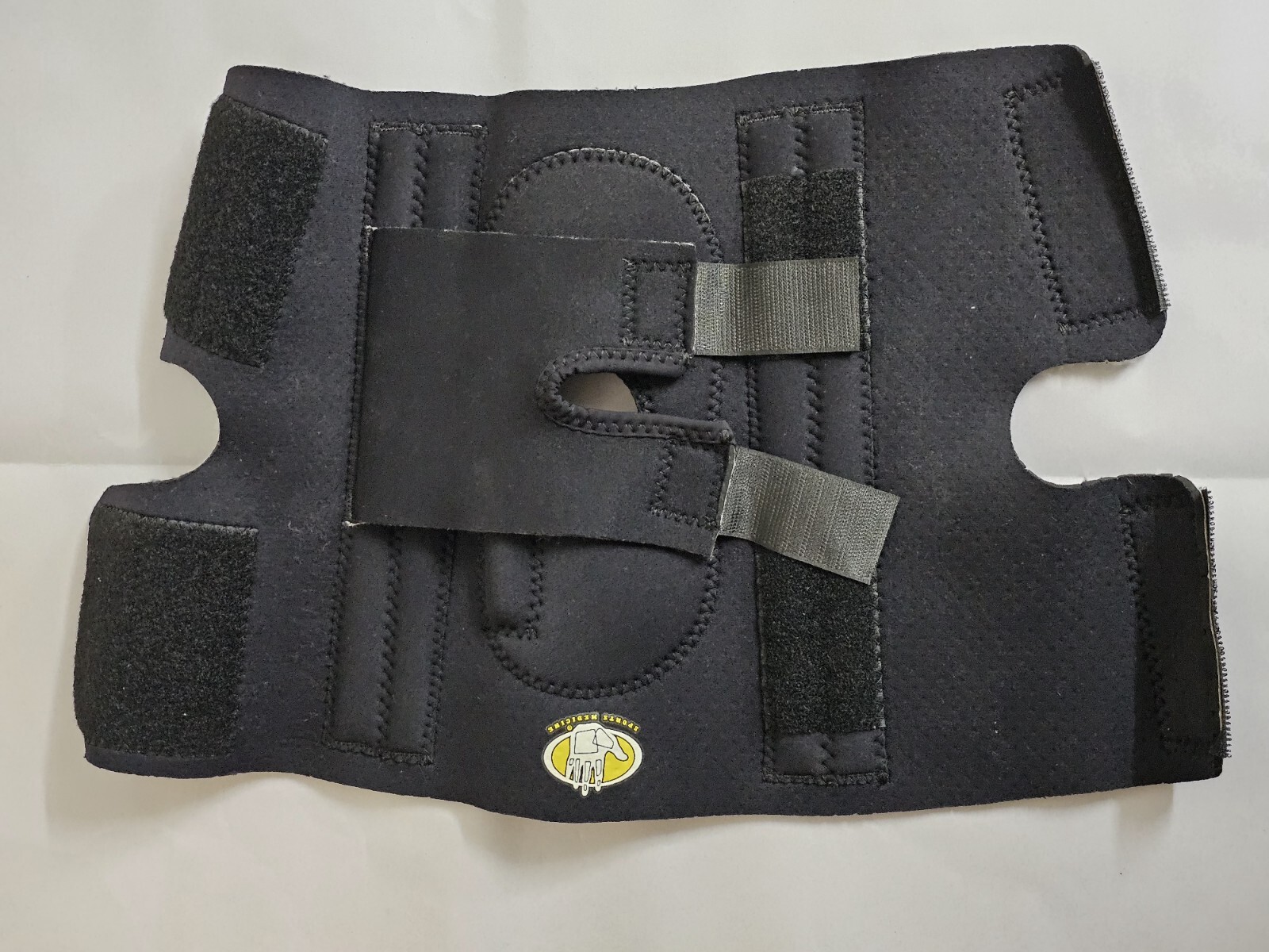 KUHL Hely & Webber Lateral J W/ Posterior Closure Left or Right Knee Brace