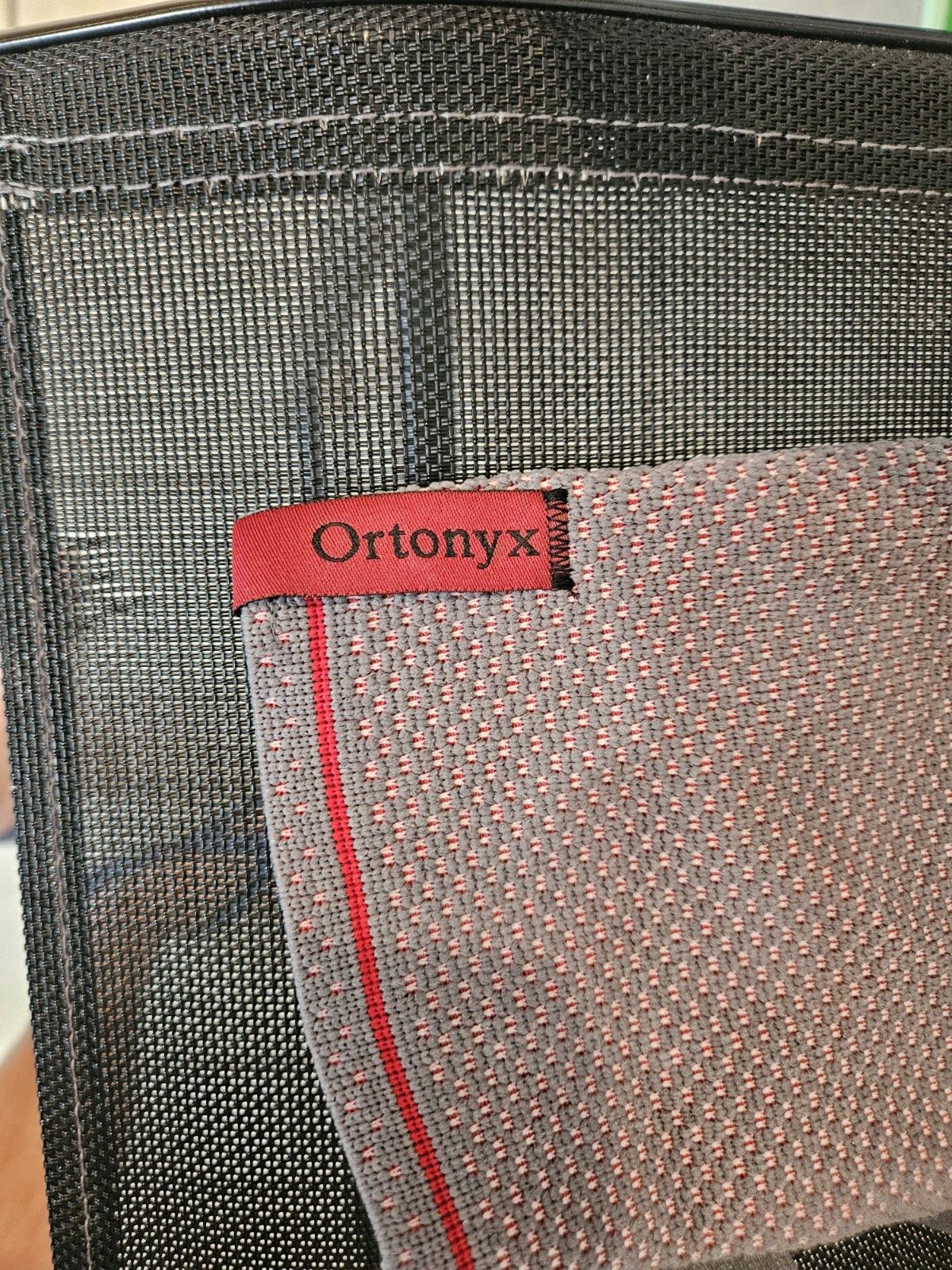 Ortonyx Compression Knee Brace Size Medium KB 743 Knee Support