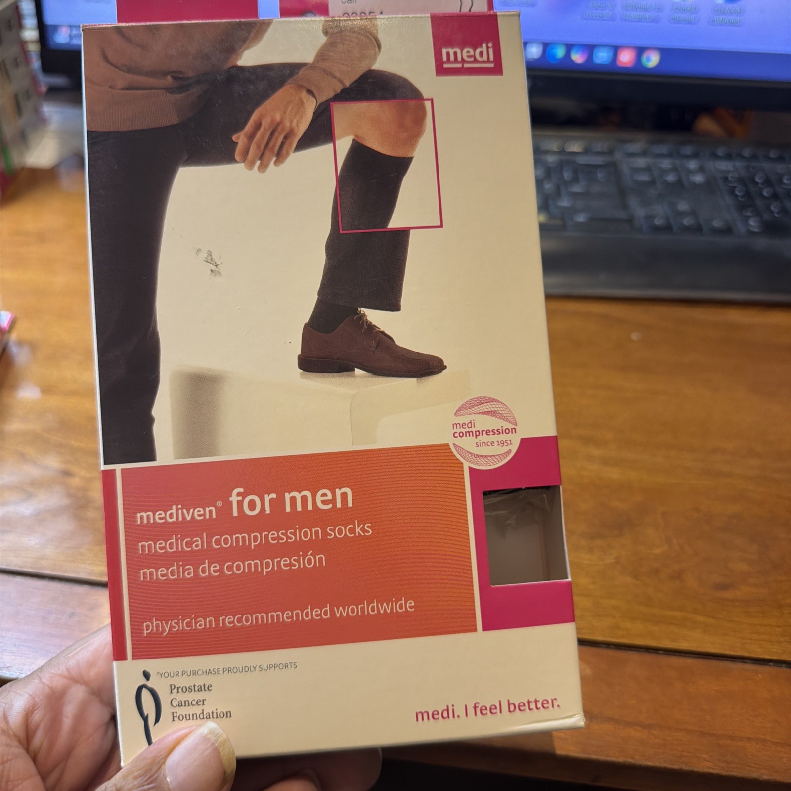 Mediven for Men 20-30mmHg Knee High Closed Toe Compression Socks, Black, Size IV