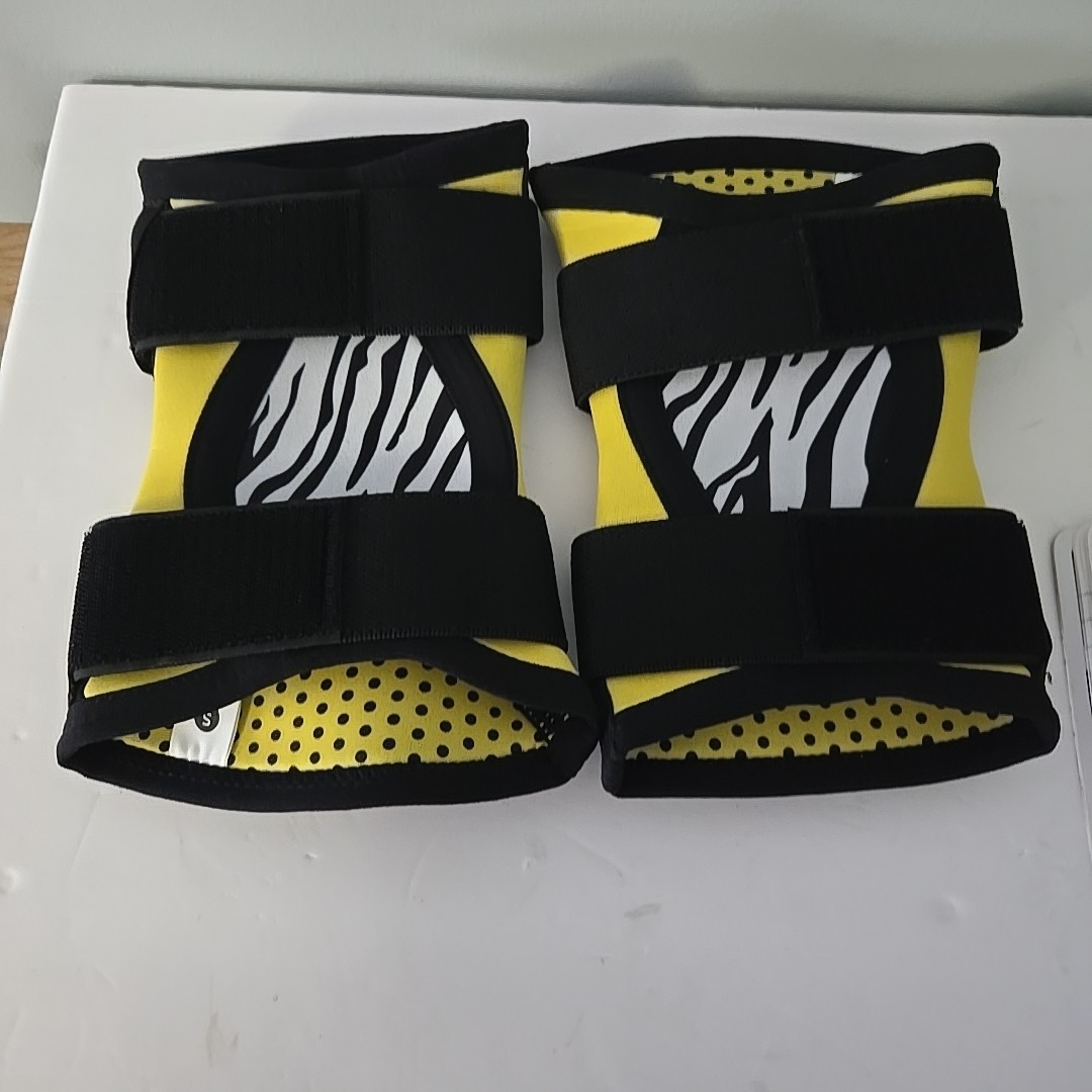 Aofit Ultra Support Adjustable KNEE Braces
