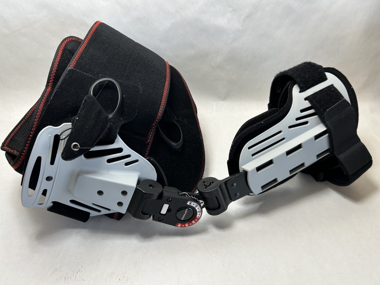 DONJOY Versa Rom Versarom Hip Brace Left or Right Adjustable, for Adult