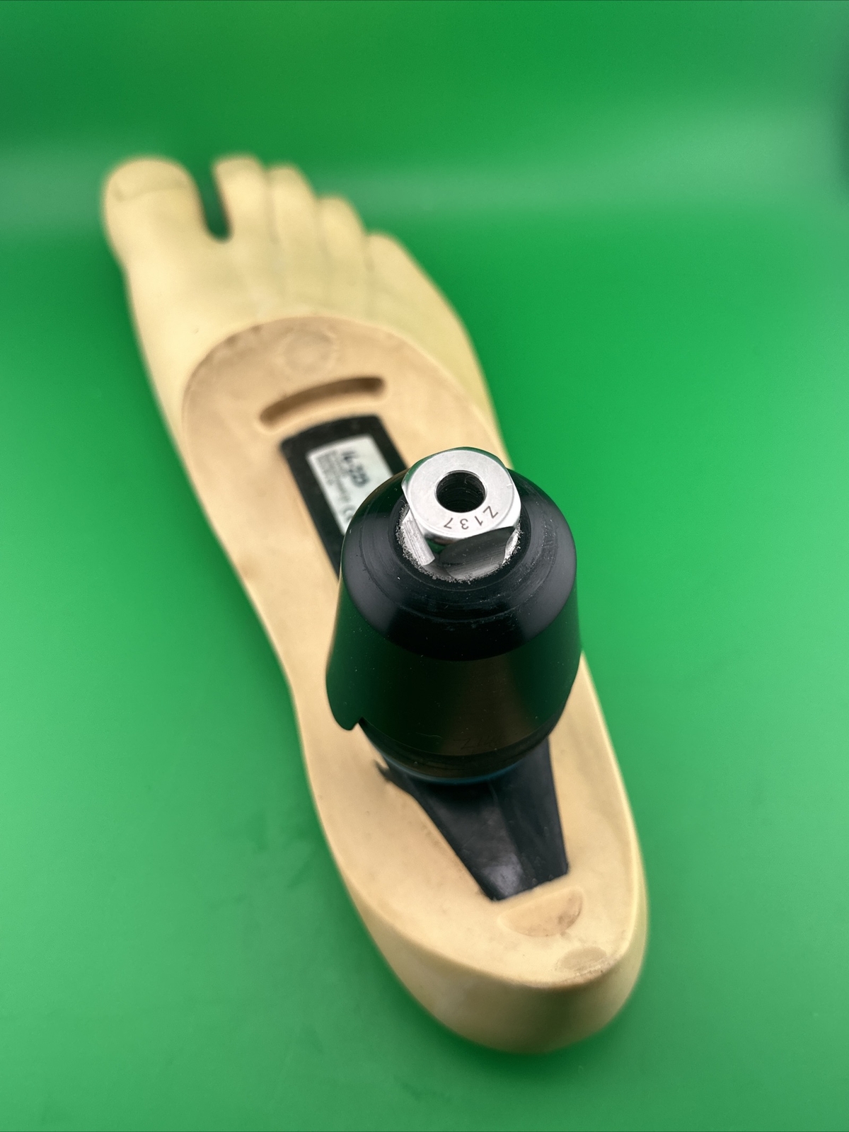 Endolite Blatchford Multiflex Right Size 30 Prosthetic Foot.