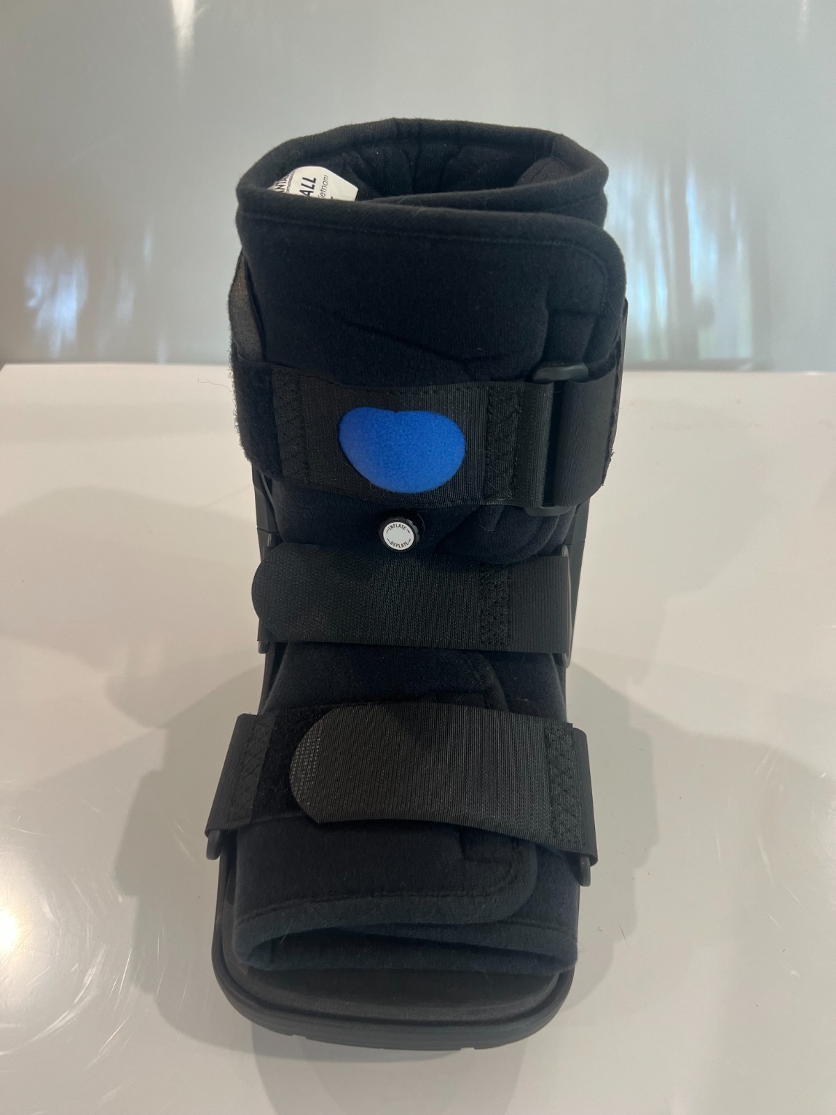 Advantage by Elite Orthopedics Pro Select Air Walker (Low Top) Size small