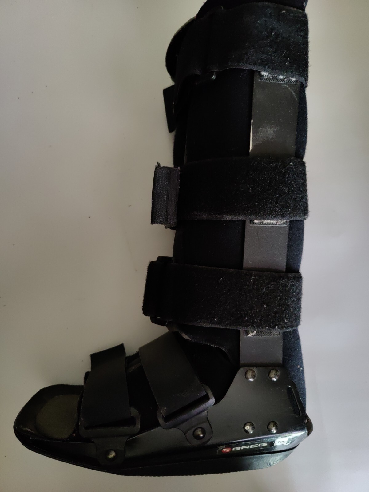 Breg Black Medium Walking Boot Foot Brace Ankle Walker Support
