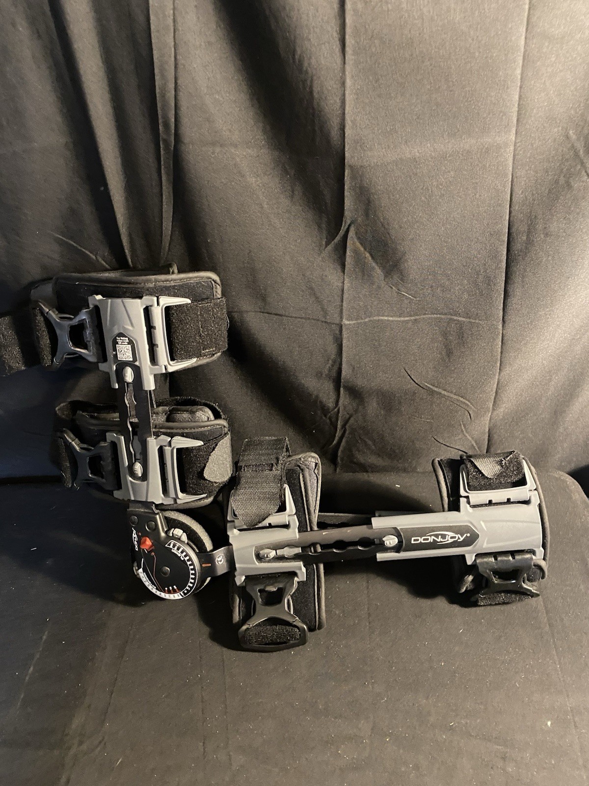 DonJoy Flexion Universal Adjustable Knee Brace, Great Condition.