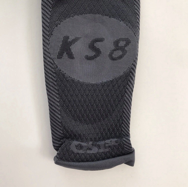 OS1st KS8 Patellar Stabilizing Adjustable Performance Knee Brace Small