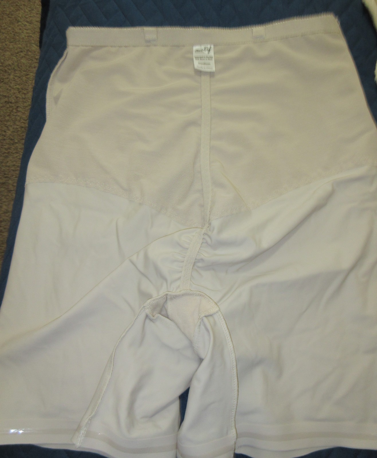 MOTIF MEDICAL side zipper NUDE ULTRA FIRM control recovery shaper M