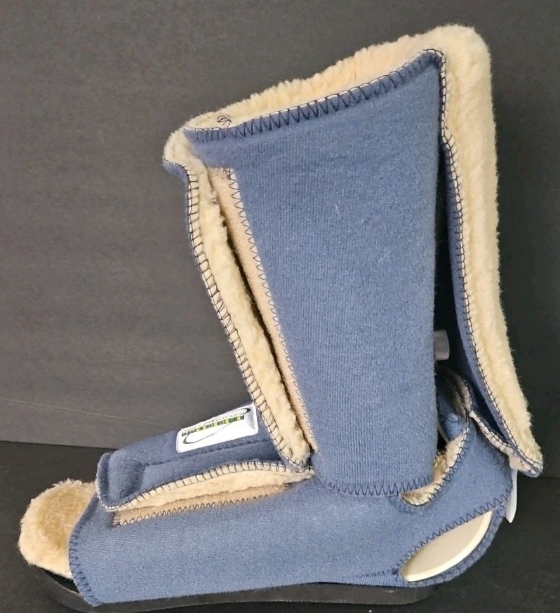 LEEDer Ambulate Medical Boot Large Regular LBML Soft Fleece Lined 12″ X 12″
