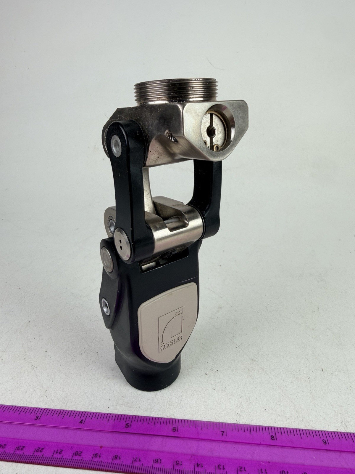 Ossur 1900 Prosthetic T O T A L Knee Polycentric Joint