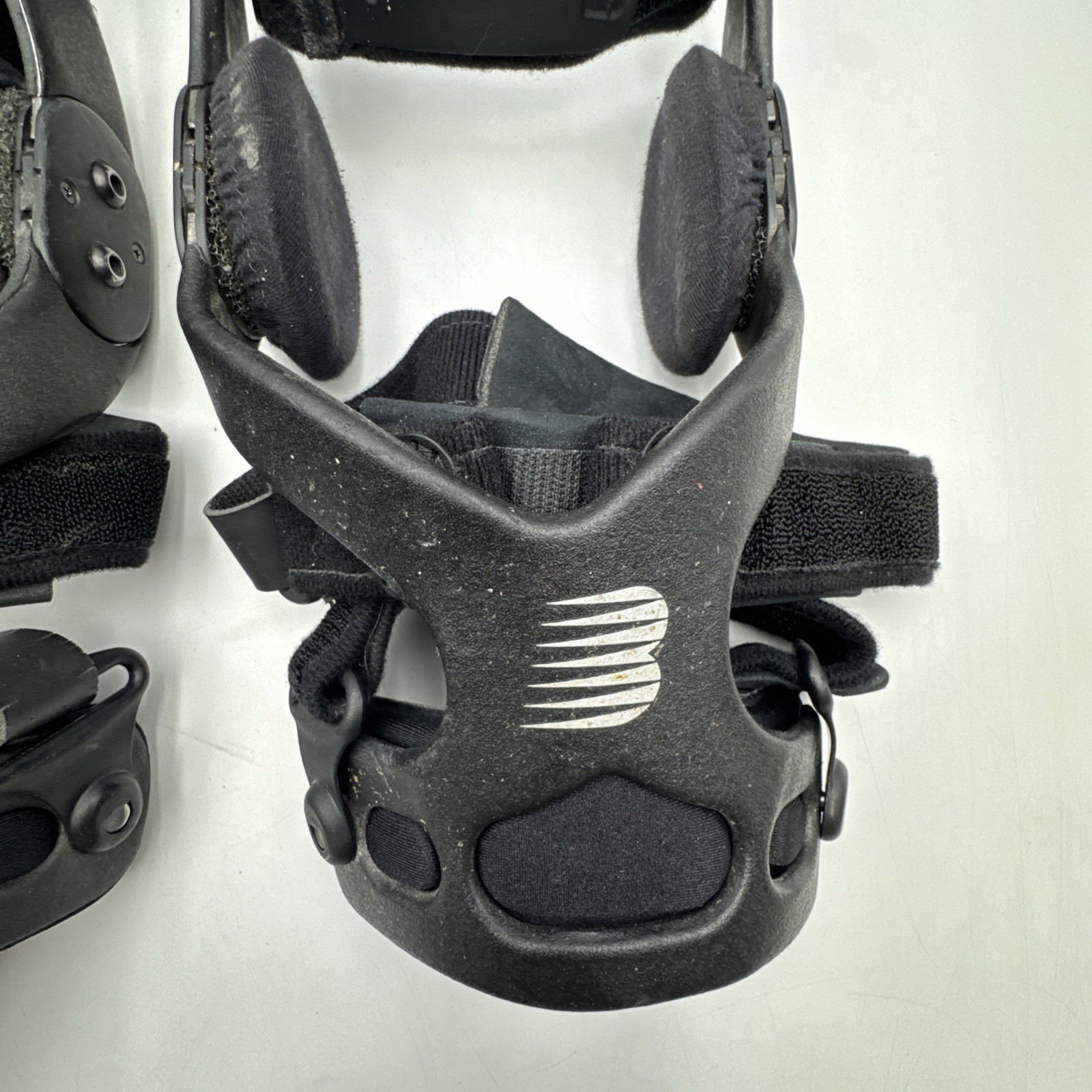 Breg Tradition X2K Knee Braces-Lot of 3