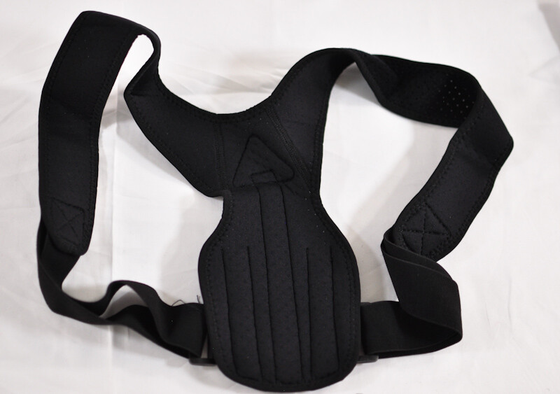 Appolis posture corrector minisize light weight elastic hook & loop closure blac
