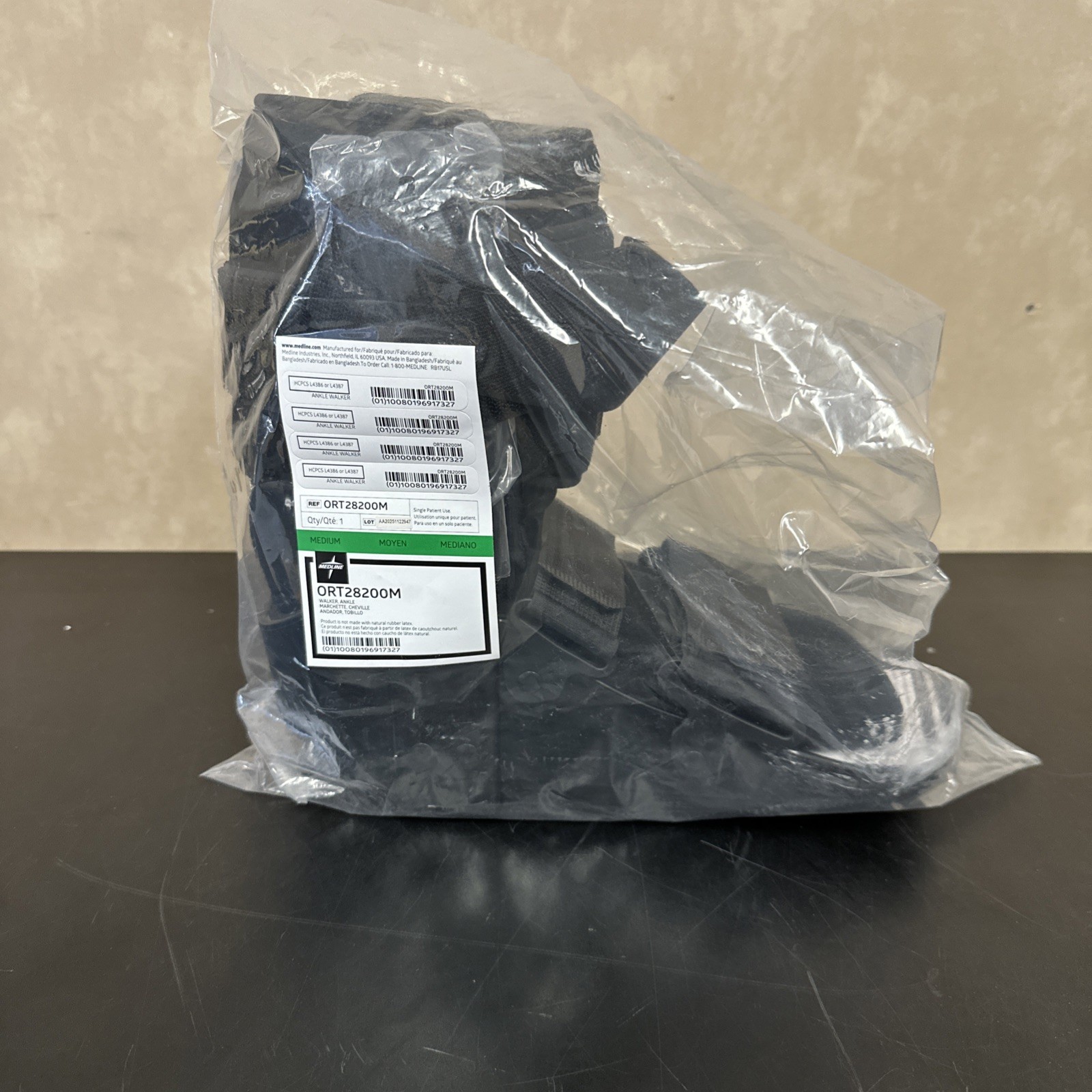 Medline Deluxe Pneumatic Ankle Walker Medical Walking Boot Size Medium ORT28620M