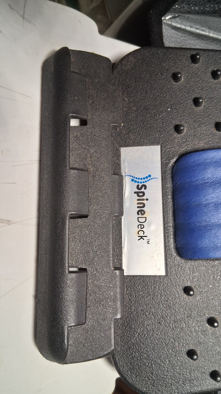 SpineDeck Lumbar Back Support Stretcher Spine Decompression Device Black/Blue