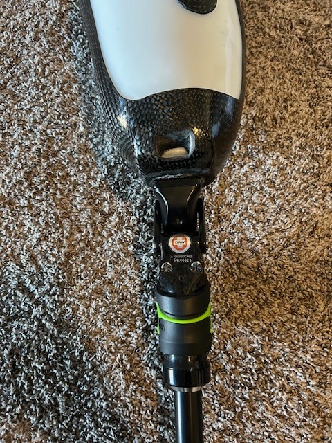 Daw SLK 3.0 above knee prosthetic SKU: TGK-5PS0SLKMTX