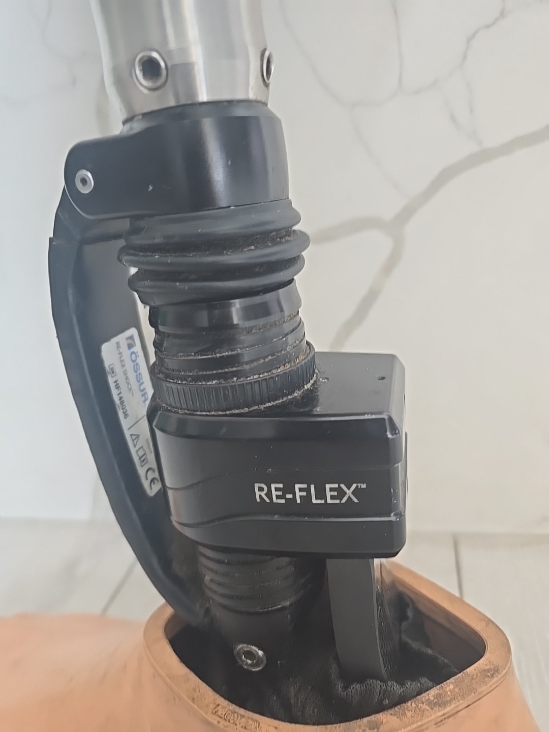 ossur reflex Re-flex Shock prosthetic foot. size 29R. category