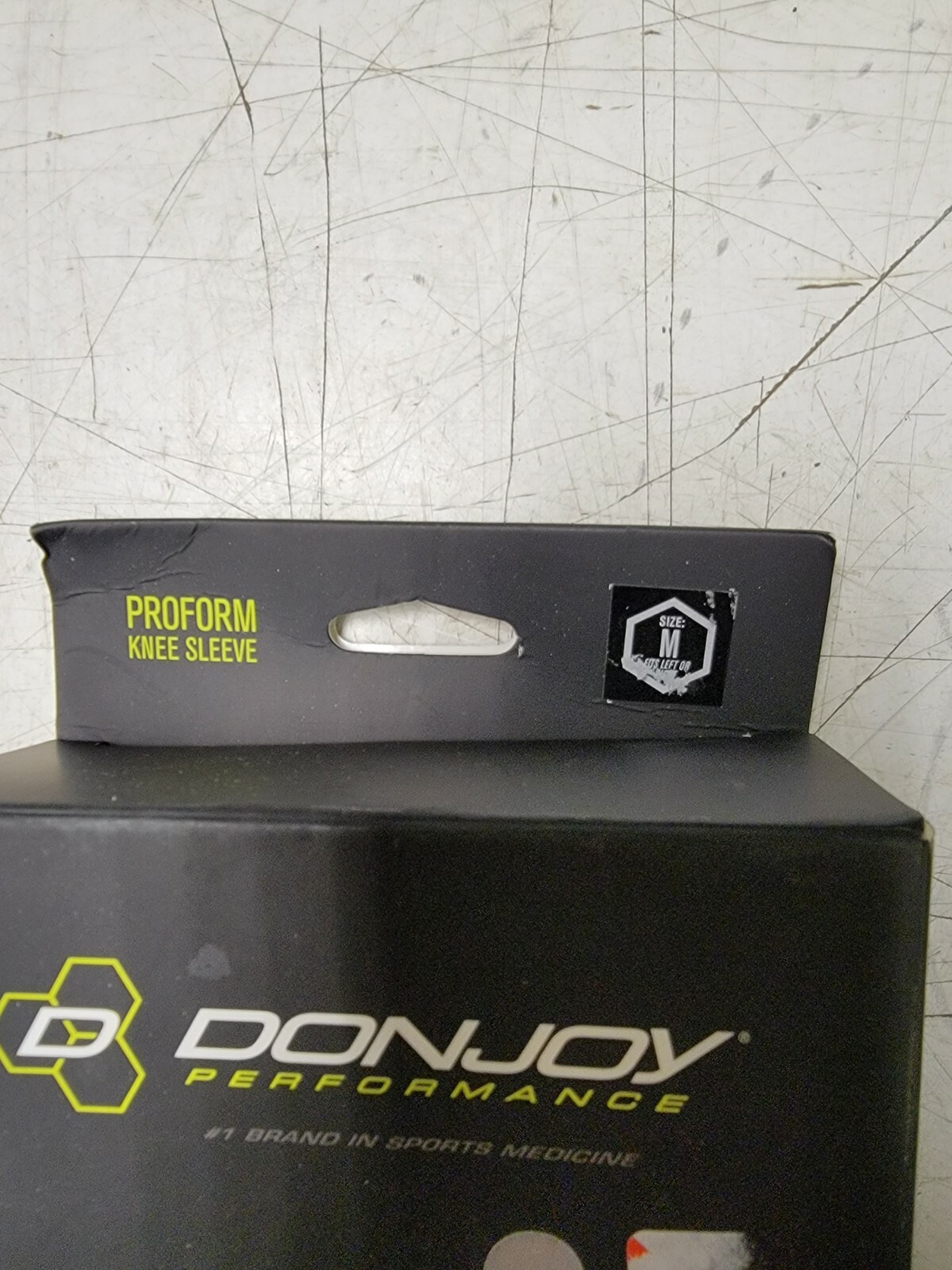 Donjoy Performance Proform 2mm Knee Sleeve Medium