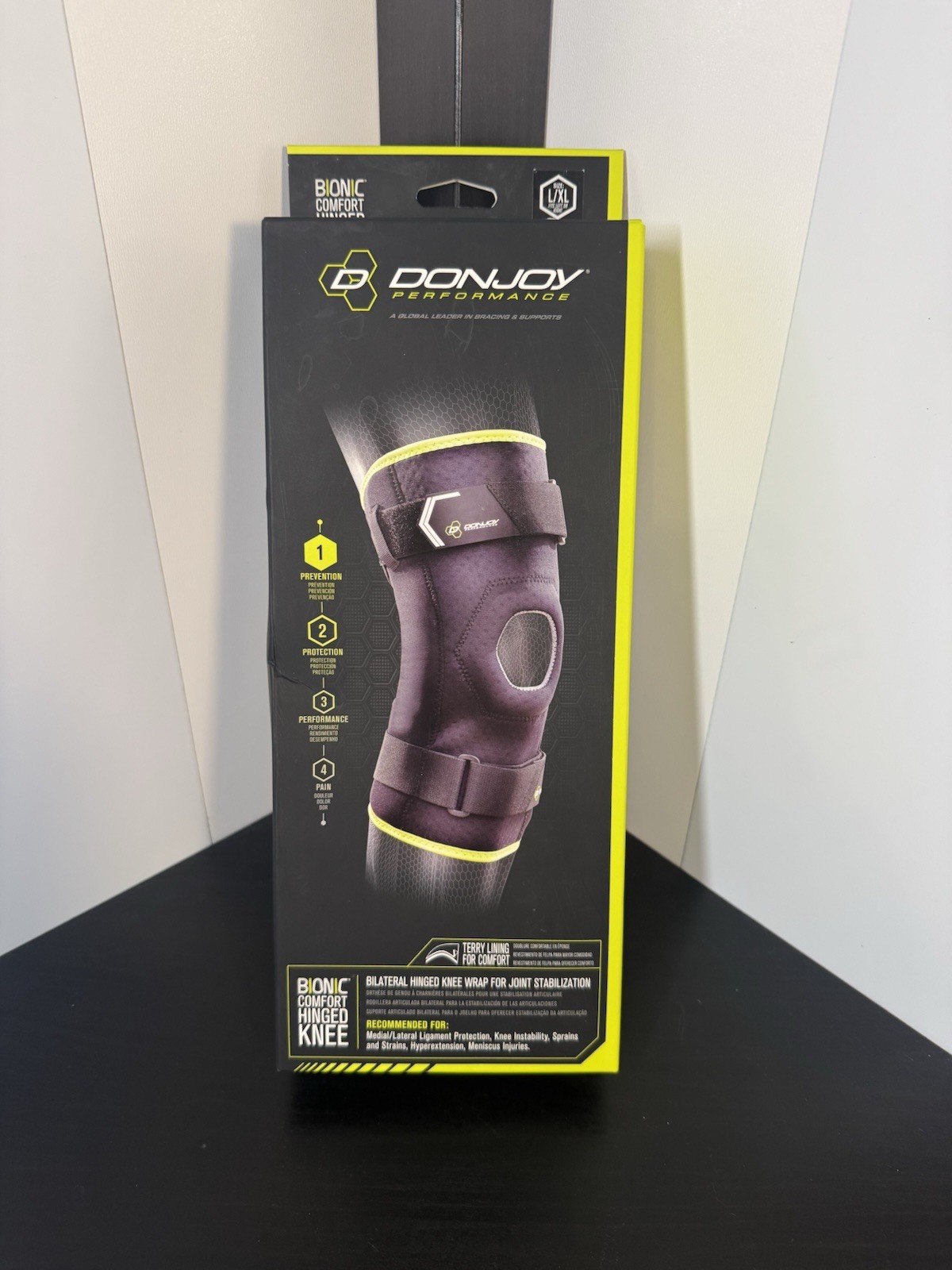 DonJoy Knee Brave Performance Bionic Hinged Comfort Strapped Large/XLarge NIB