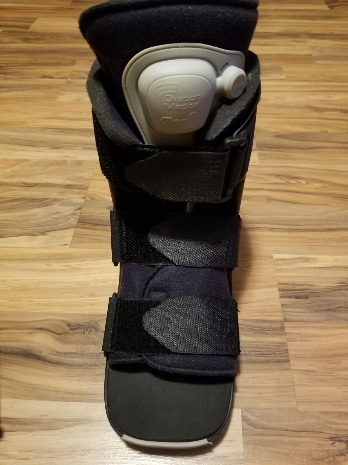 Barely Used – Pair of Ovation Medical Short Pneumatic Air Walker Boots with pads
