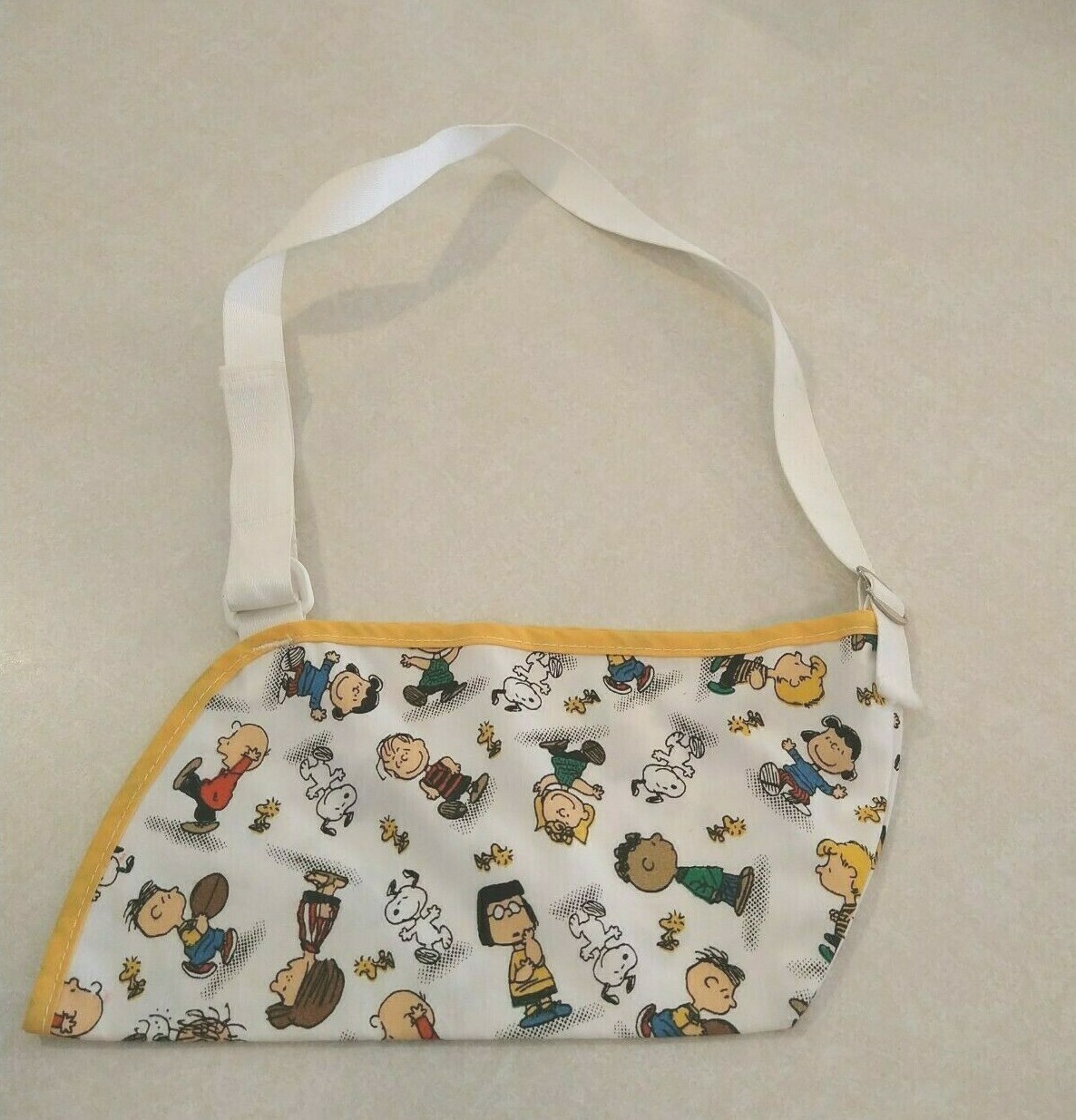 Peanuts Snoopy Childrens Broken Arm Sling Cast Sprain Lucy Woodstock SZ SM USA