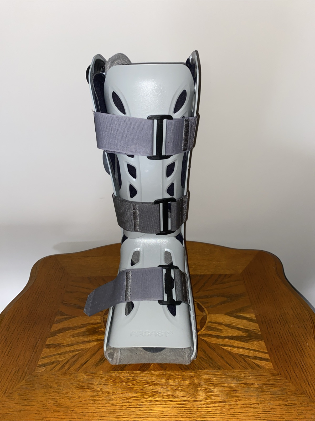 Aircast AirSelect Short Walker Brace / Walking Boot – Gray, Size: M