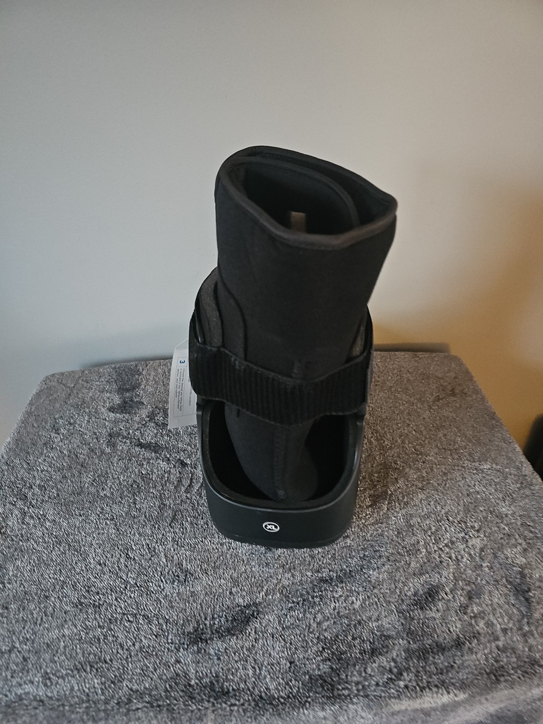 New United Ortho Short Air Cam Walker Fracture Boot, Extra Large, Black