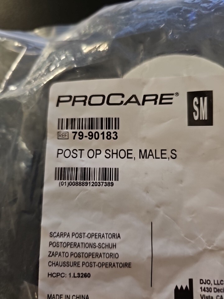 Brand New Donjoy ProCare Small 79-90183 Blue Male Post-Op Shoe for size 7 to 9