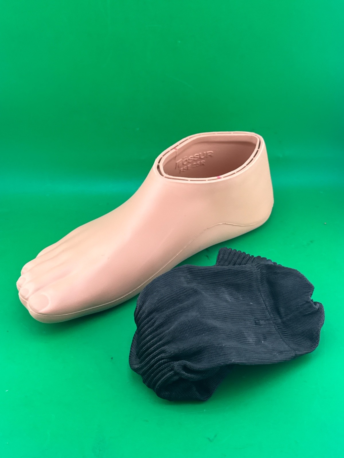 Ossur prosthetic foot shell foot. Right. FSE. Size 25. Non split toe. Excellent