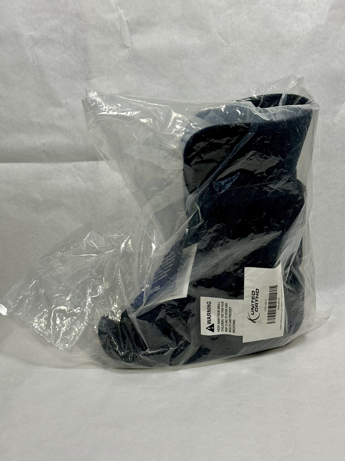 United Ortho USA14013 Short Cam Walker Fracture Boot, Small, Black