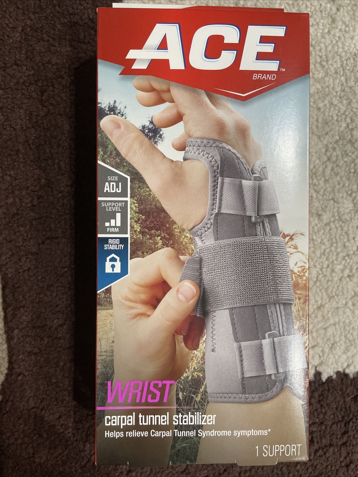 ACE Carpal Tunnel Wrist Stabilizer with Memory Foam Palm – Right wrist