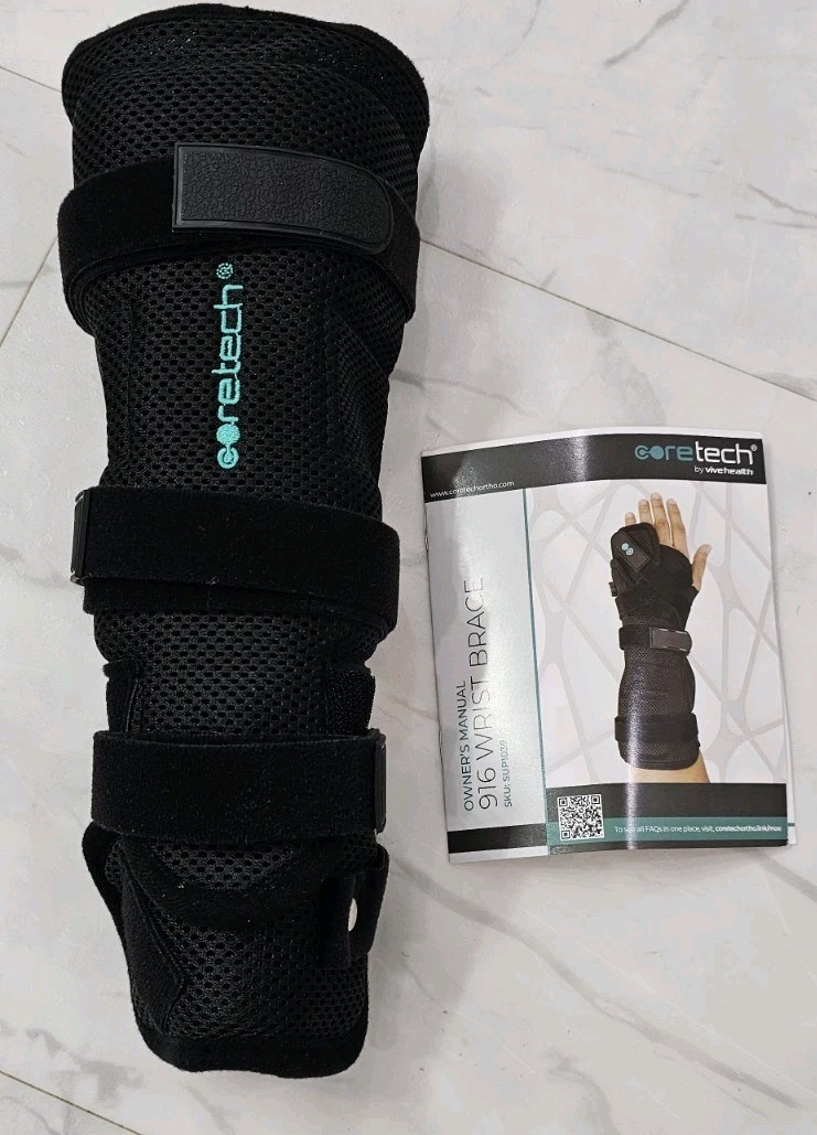 New Open Box – CORETECH 916 Left/Right Universal Wrist Brace/Splint – Black